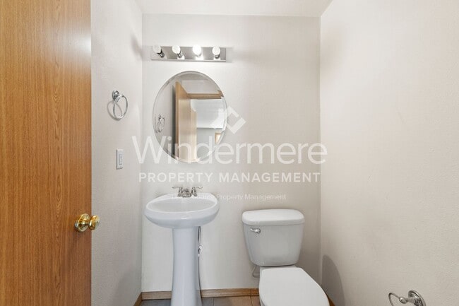 Building Photo - Welcome to your new home in Airway Heights...