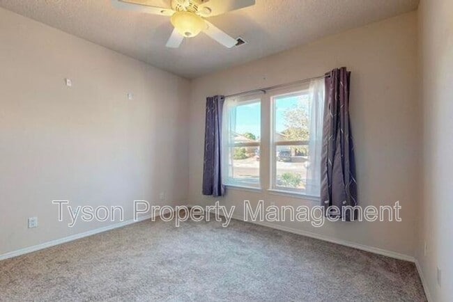 Building Photo - 10432 Savoy Dr NW