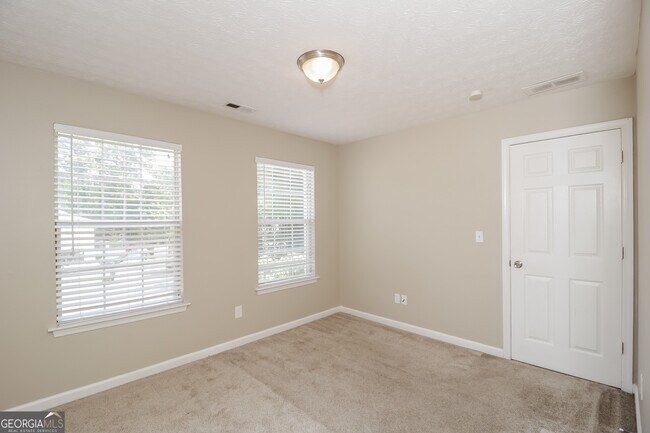 Building Photo - 8479 Glendevon Ct