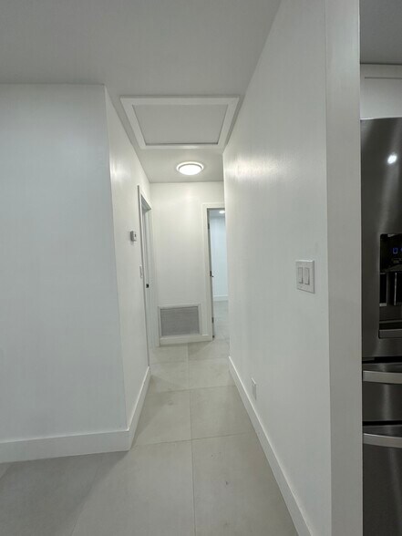 Building Photo - 2112 Garfield St