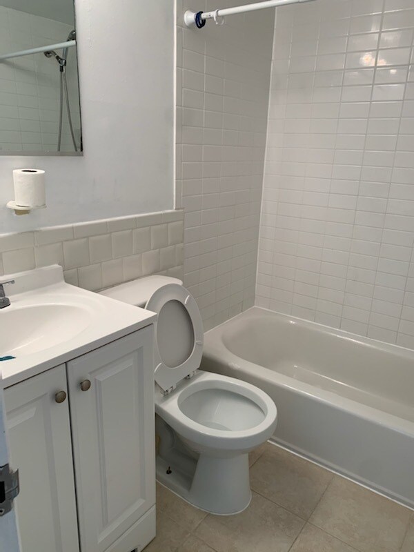 Building Photo - 1800 Metzerott Rd