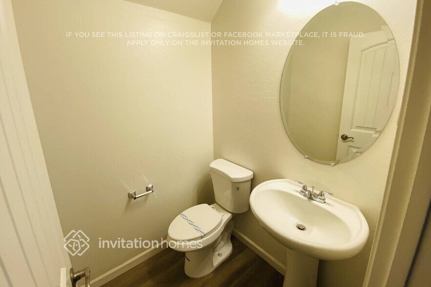 Building Photo - 3383 E Liberty Ln