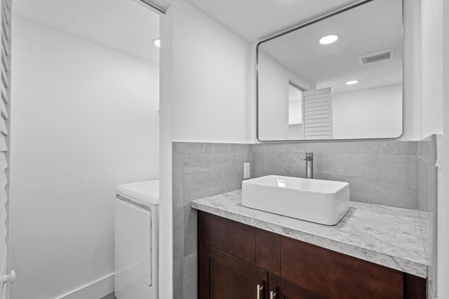 Building Photo - 22188 Boca Rancho Dr