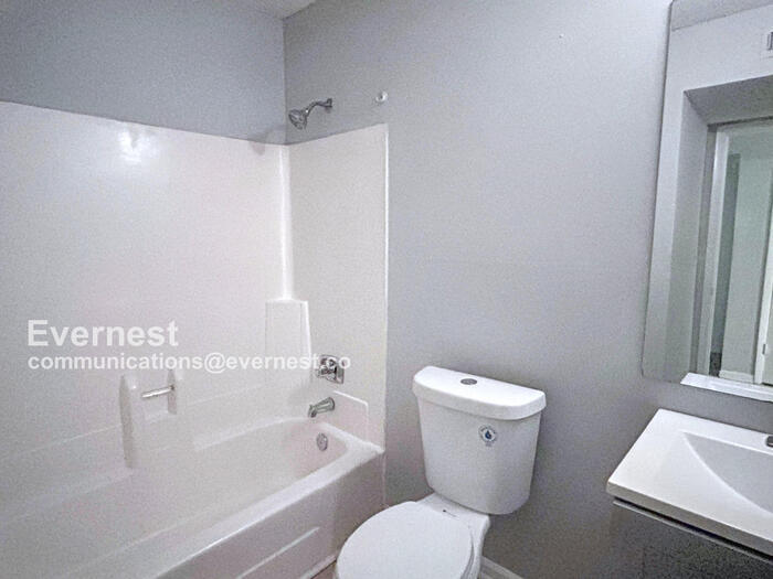 Building Photo - 6482 Klinect Ct