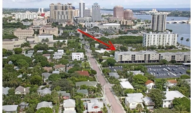 Building Photo - 1601 S Flagler Dr