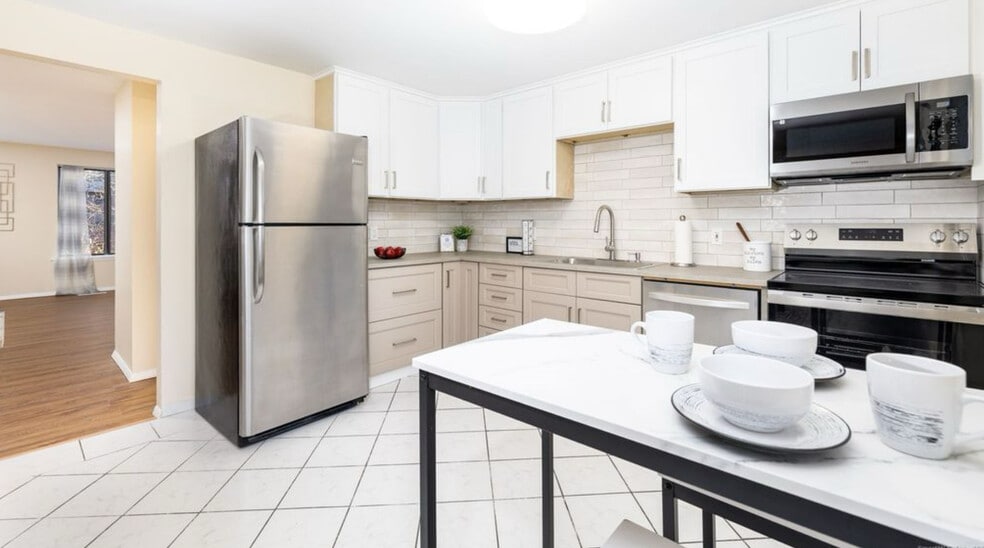 Building Photo - 47 Conestoga Way