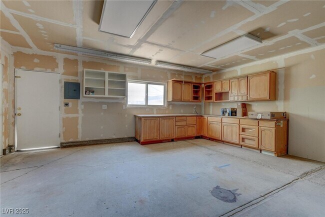 Building Photo - 4795 W Maulding Ave