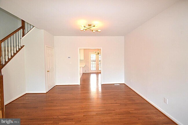Building Photo - 13510 Nickleback Ct