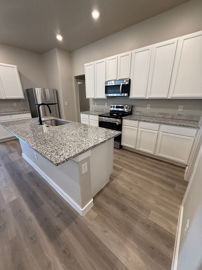 Building Photo - Available Now!! 4/2/2 in Frenship ISD