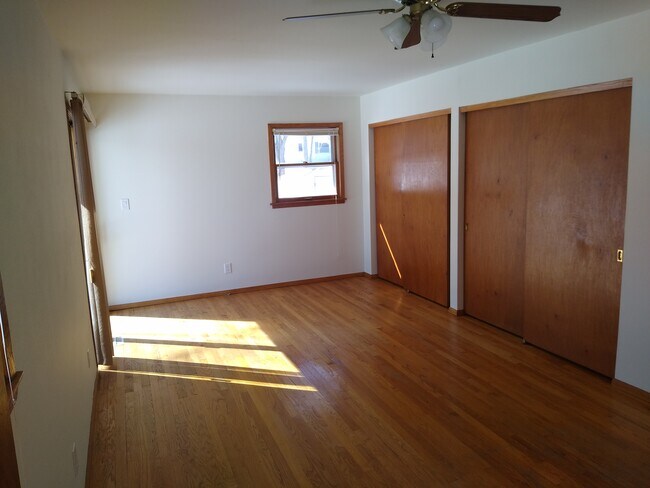 Building Photo - 1110 Revere Dr