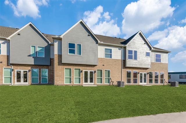 Building Photo - 3021 Mayeda Cir