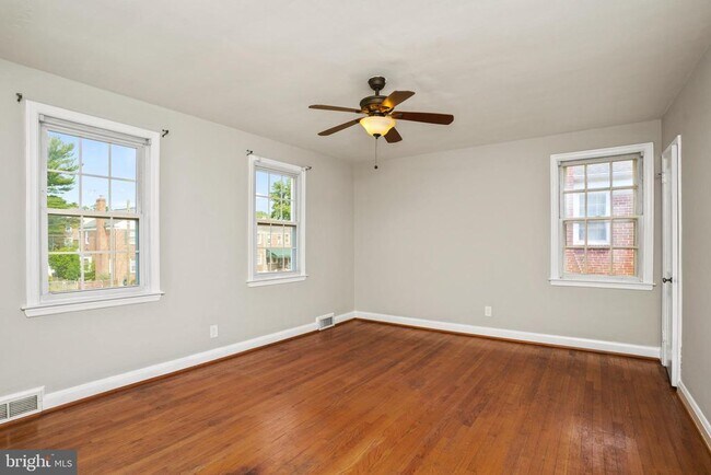 Building Photo - 1738 Glen Ridge Rd