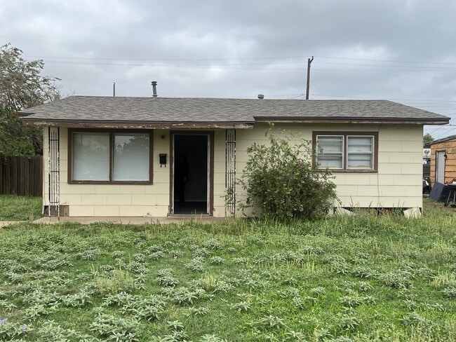 Building Photo - 2411 E 30th St