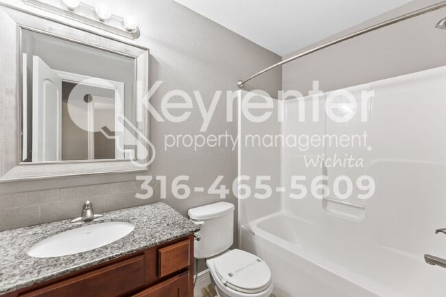 Building Photo - 2315-2317 E Coolwater St Duplex