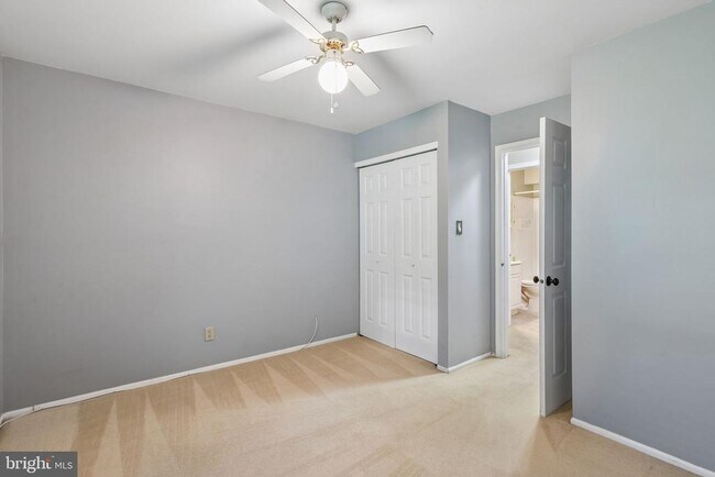 Building Photo - 253 Everly Ct