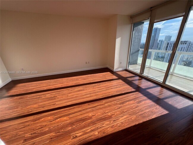 Building Photo - 50 Biscayne Blvd