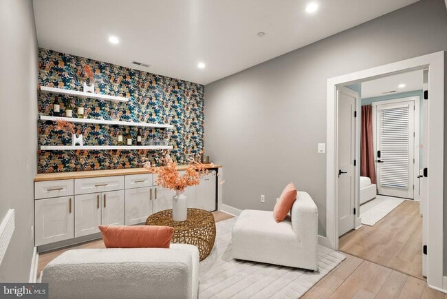 Building Photo - 1225 Park Rd NW