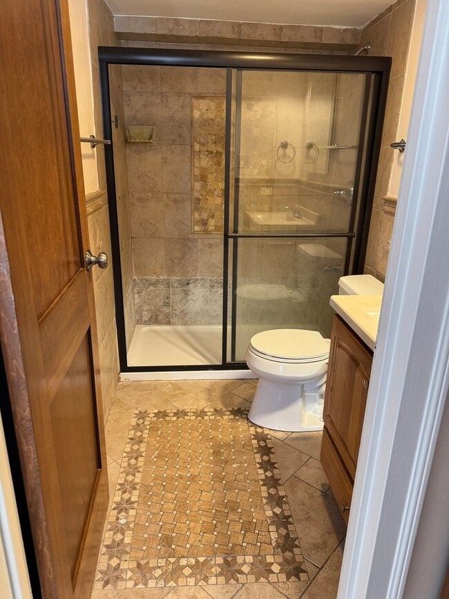 Building Photo - 300 S Roselle Rd