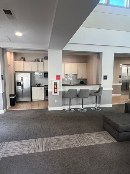 Common area - 721 Gov Morrison St