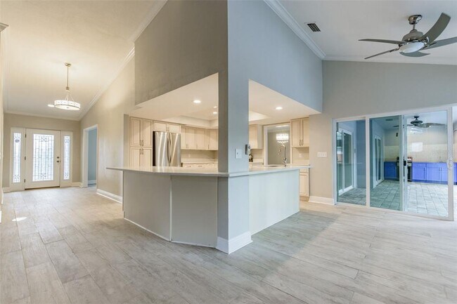 Building Photo - 2709 Herndon St