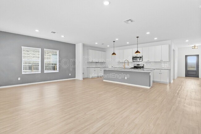 Building Photo - 31821 Nimbus Dr