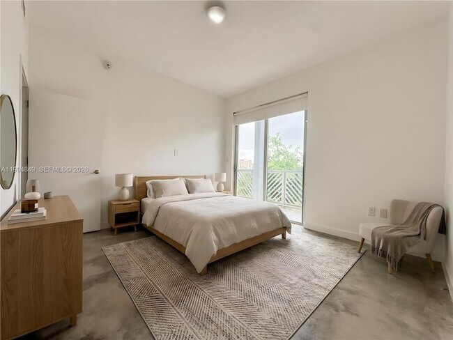 Building Photo - 761 NW 1st St