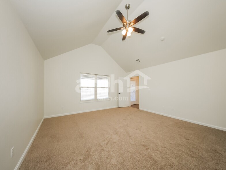 Building Photo - 11217 NW 102nd St