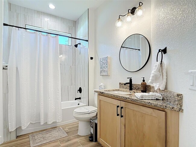 Building Photo - 26 Medalist Way