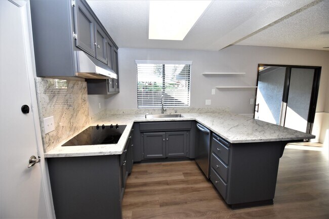 Building Photo - 67-67 Payne River Cir