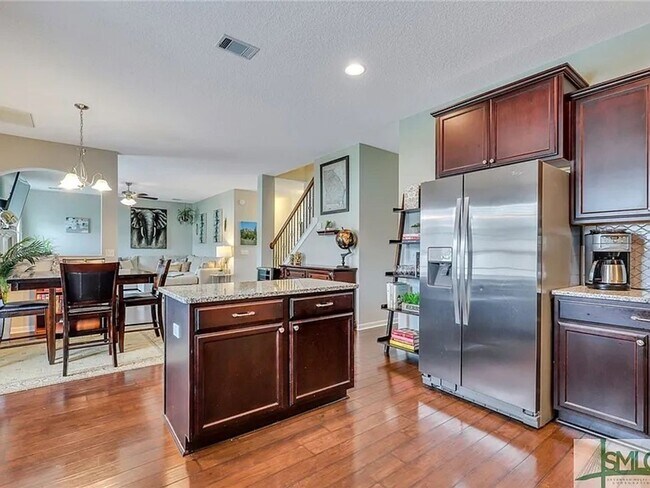 Building Photo - 4 bedroom beautiful home available August 10!!