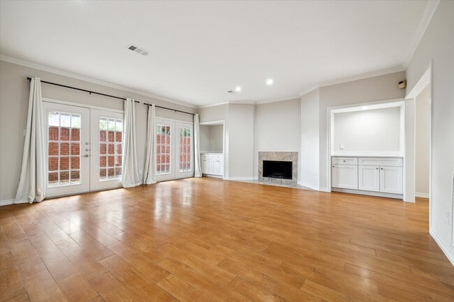 Building Photo - 15 Rutgers Pl