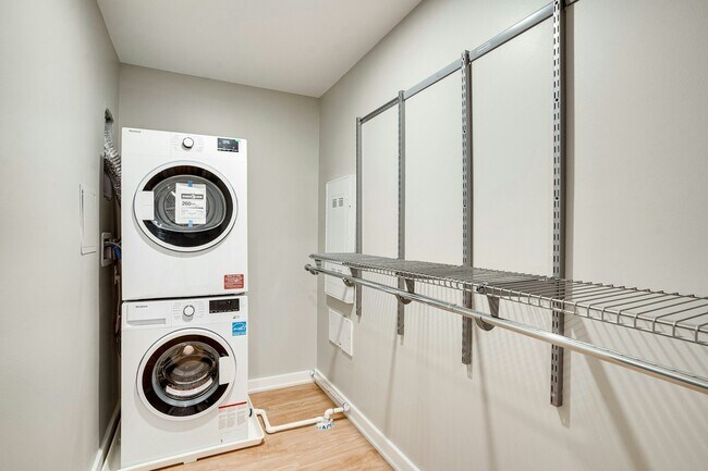 Building Photo - 2210 Wisconsin Ave NW