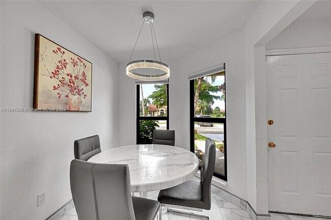 Building Photo - 18578 Woodstream Dr