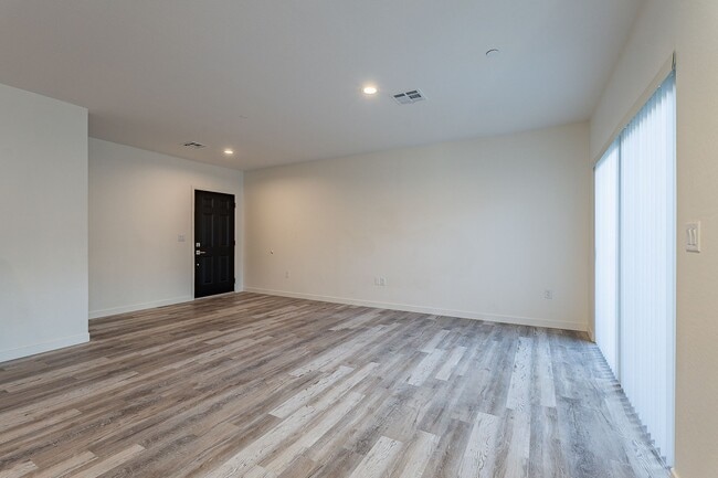 Floorplan - La Vie