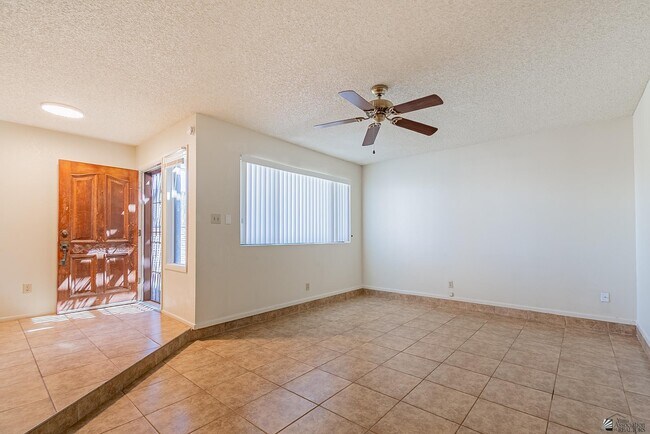 Building Photo - 2650 S Los Amigos Dr