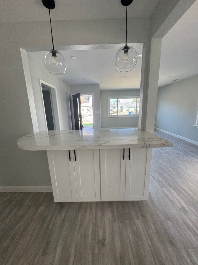 Building Photo - CULVER CITY STUNNING REMODEL 3 BDRM 1 BA. HOUSE FOR LEASE!