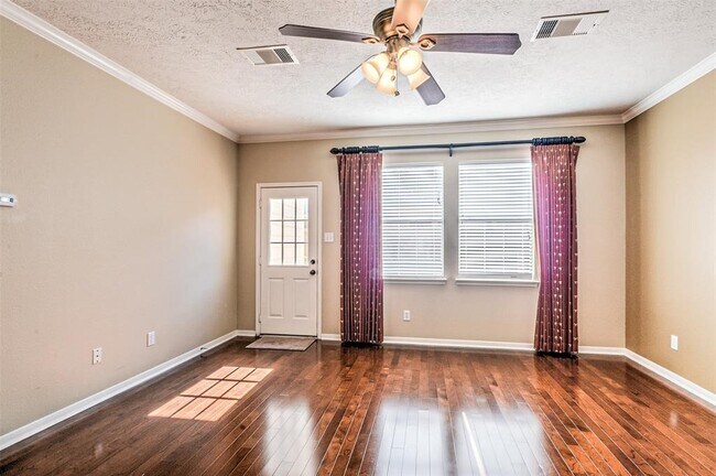Building Photo - 4634 Arbor Ln