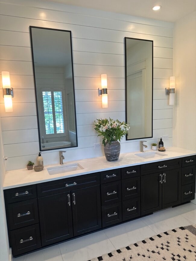 Building Photo - 174 Brailsford St