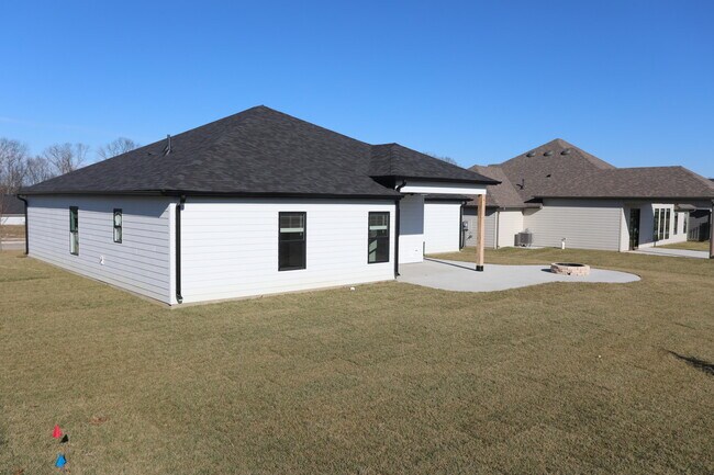 Building Photo - 4400 Kingston Heath Dr