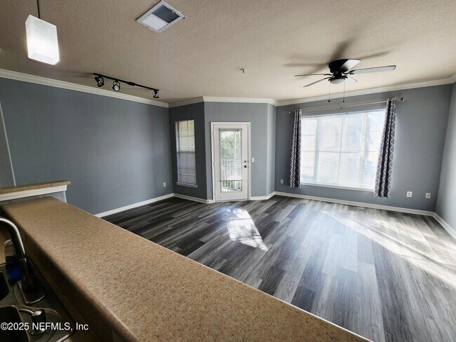 Building Photo - 8290 Gate Pkwy W