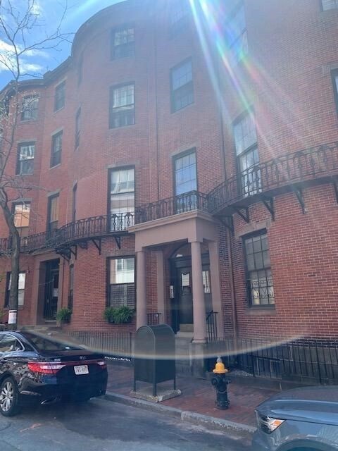 Building Photo - 27 Bowdoin St