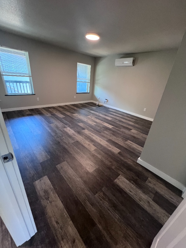 Building Photo - 404 Scott St