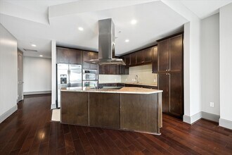 Building Photo - 9870 Gaylord Dr