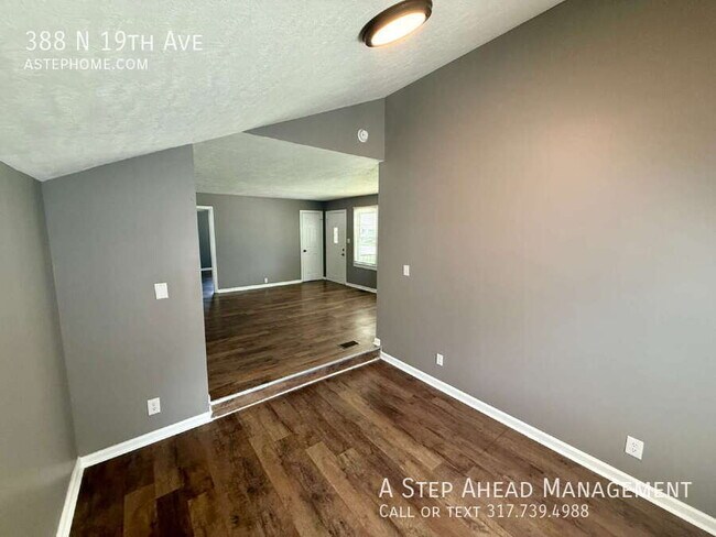 Building Photo - 388 N 19th Ave