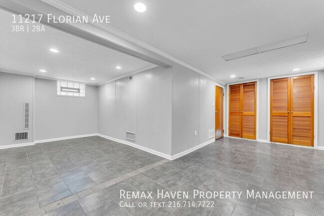 Building Photo - 11217 Florian Ave