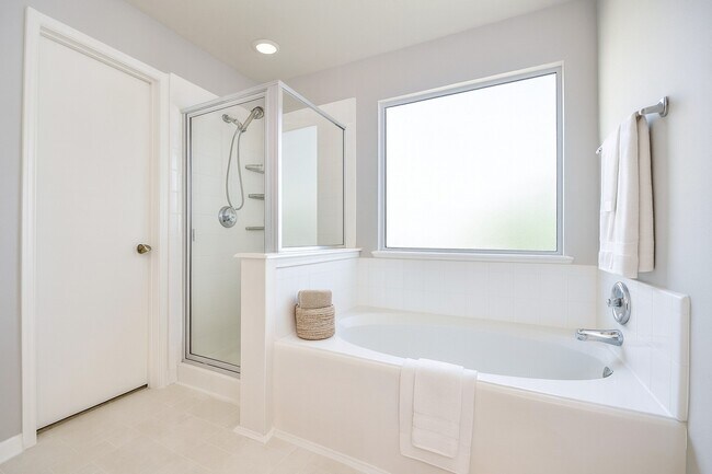 Building Photo - 15410 Hazel Thicket Tr