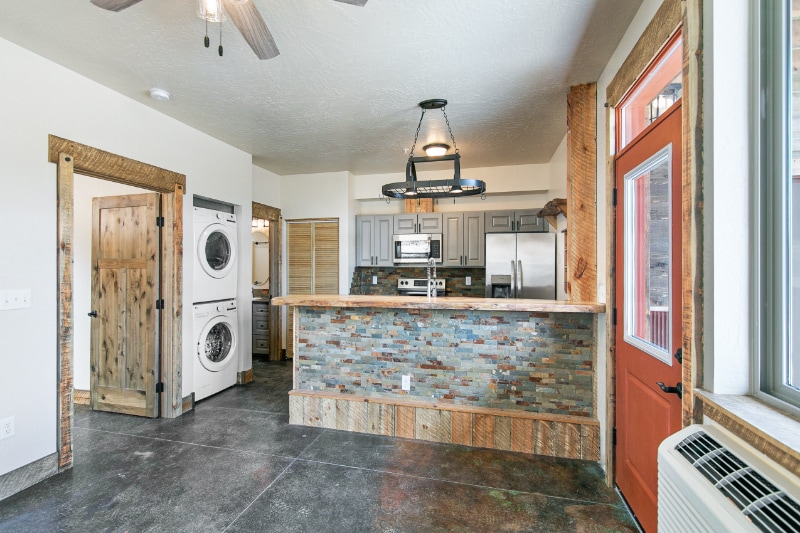 Building Photo - 6186 Lay About Ln