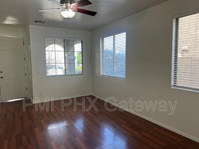 Building Photo - 4196 S Mariposa Dr