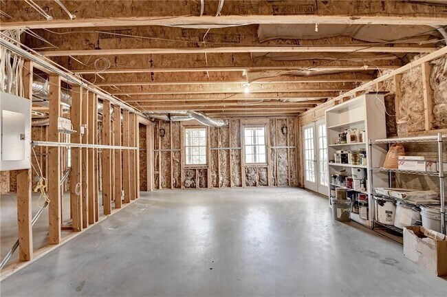 Building Photo - 6415 Sterling Dr