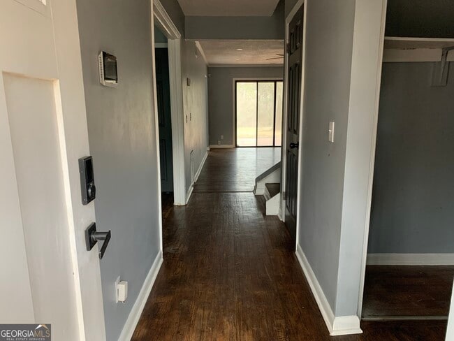 Building Photo - 95 Willowick Dr